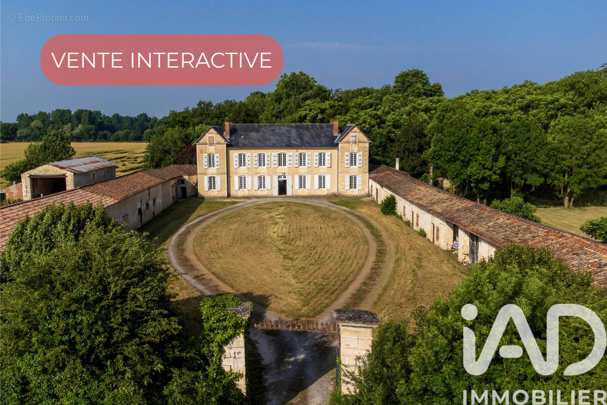 Photo 1 - Maison à MAUZE-SUR-LE-MIGNON