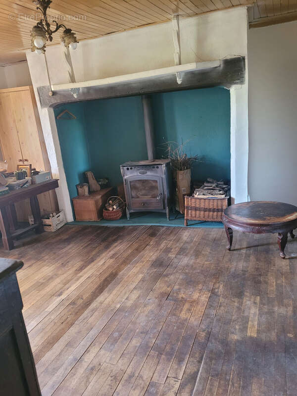XAINTRIE, charmante maison en pierre avec toiture en lauzes - photo 10