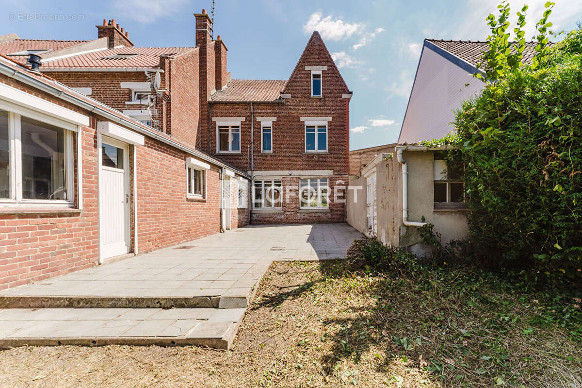 Spacieuse 1947, 5 chambres- jardin - garage - photo 11