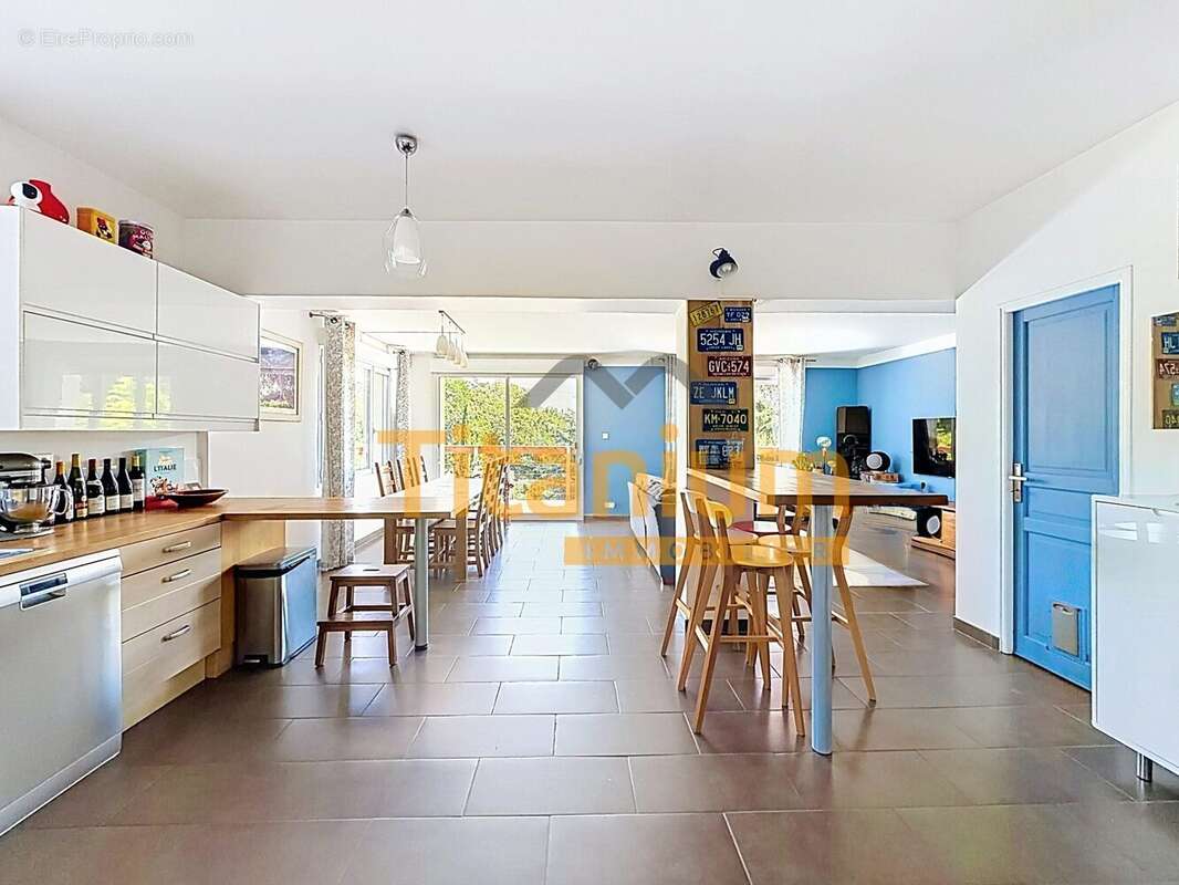 Maison 154 m² à Osny  - photo 3