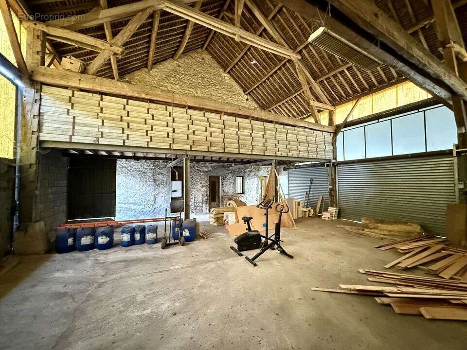 Ensemble immobilier avec maison, grange en pierre et grand - photo 5