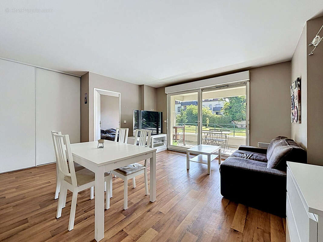 Appartement à DAMMARIE-LES-LYS
