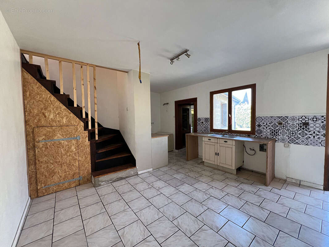 Maison à ANGUILCOURT-LE-SART