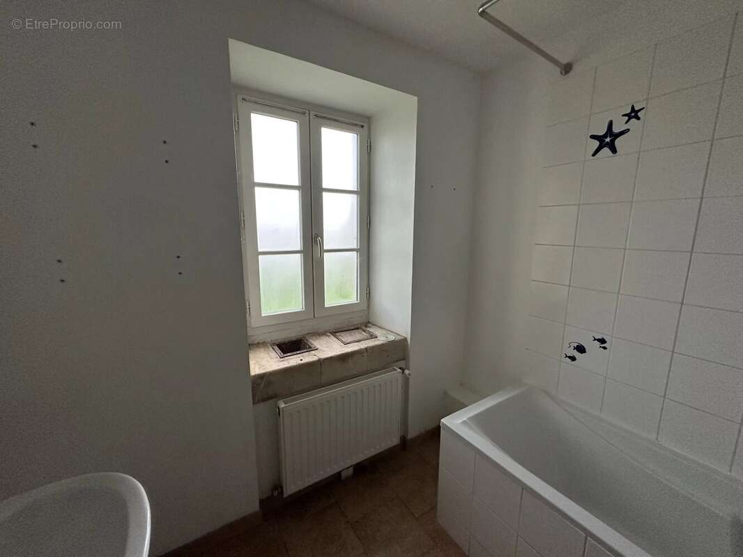 Maison à ANTIGNY