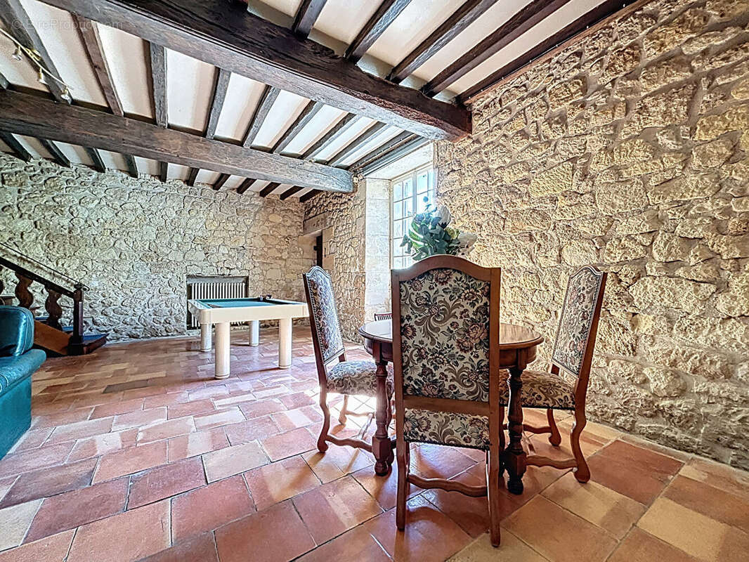 Maison à SAINT-ANDRE-DE-CUBZAC