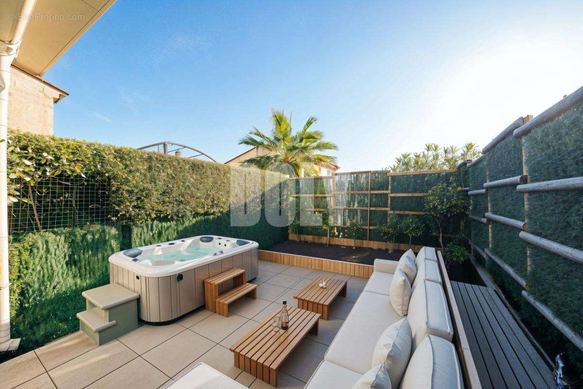 Maison à VILLENEUVE-LOUBET