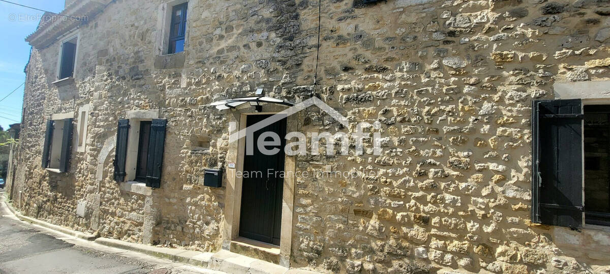 Maison à COLLORGUES