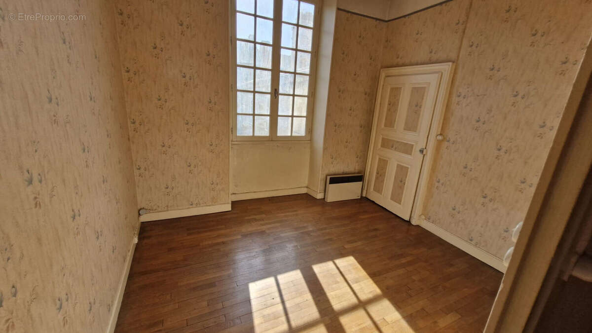 Appartement à CHARLIEU