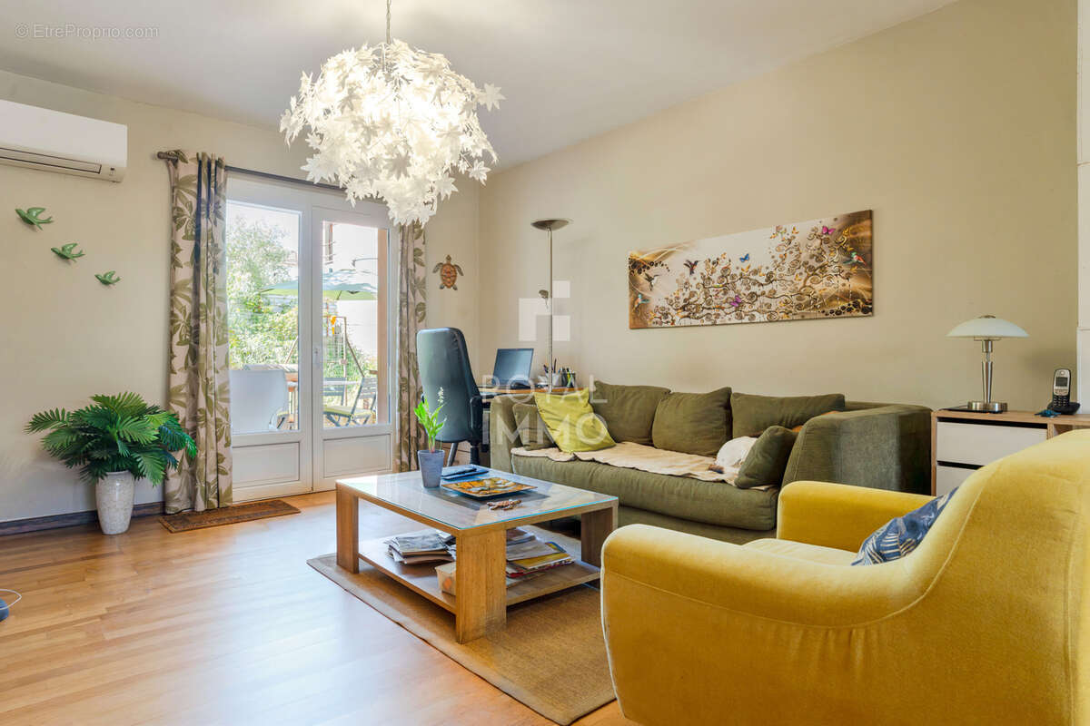 Appartement à LE PRADET