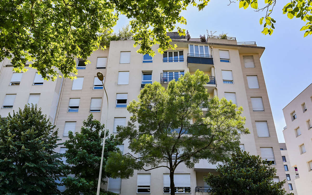 Appartement à LYON-8E