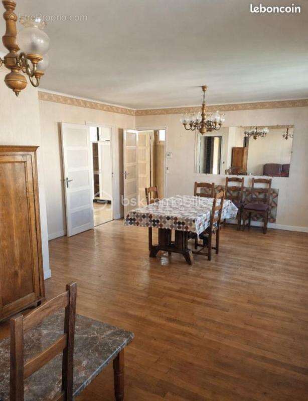 À vendre Maison proche du centre de Montmirail - photo 2