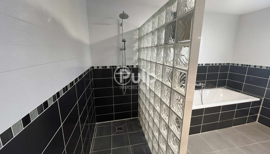 Maison à COURRIERES