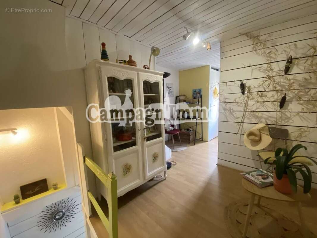 Maison à SAINT-VINCENT-DE-REINS