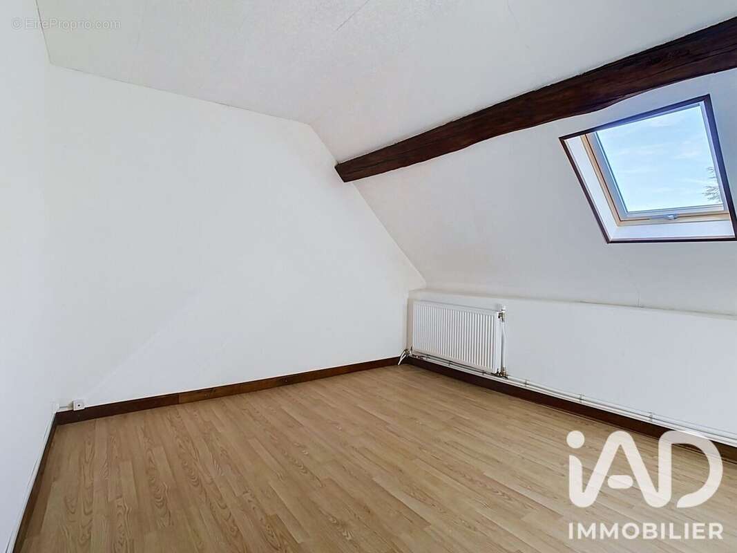 Maison 253 m² à Broyes  - photo 9