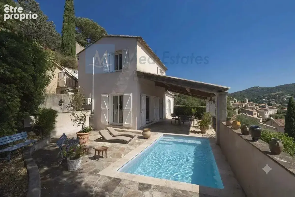 Maison - 2 chambres piscinable et extension possible avec vue panoramique sur le château et village de Grimaud - photo 6