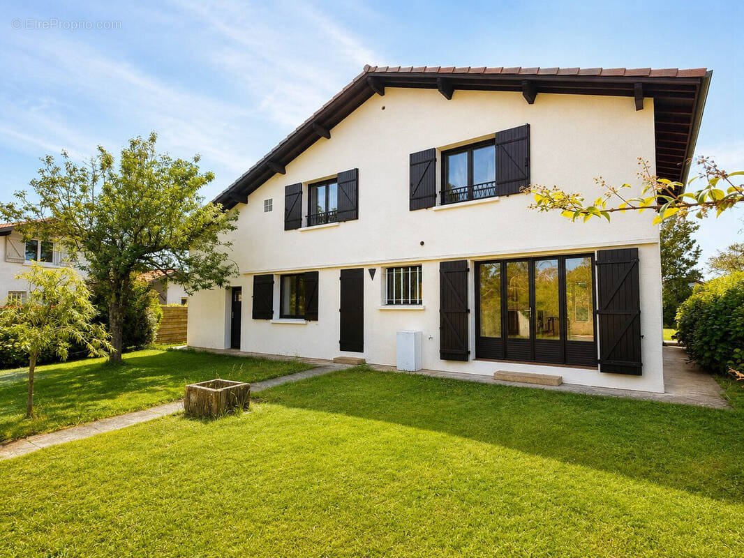 Maison 162 m² à Angresse  - photo 1