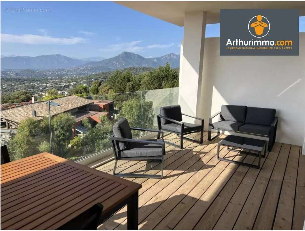 Appartement à GUARGUALE