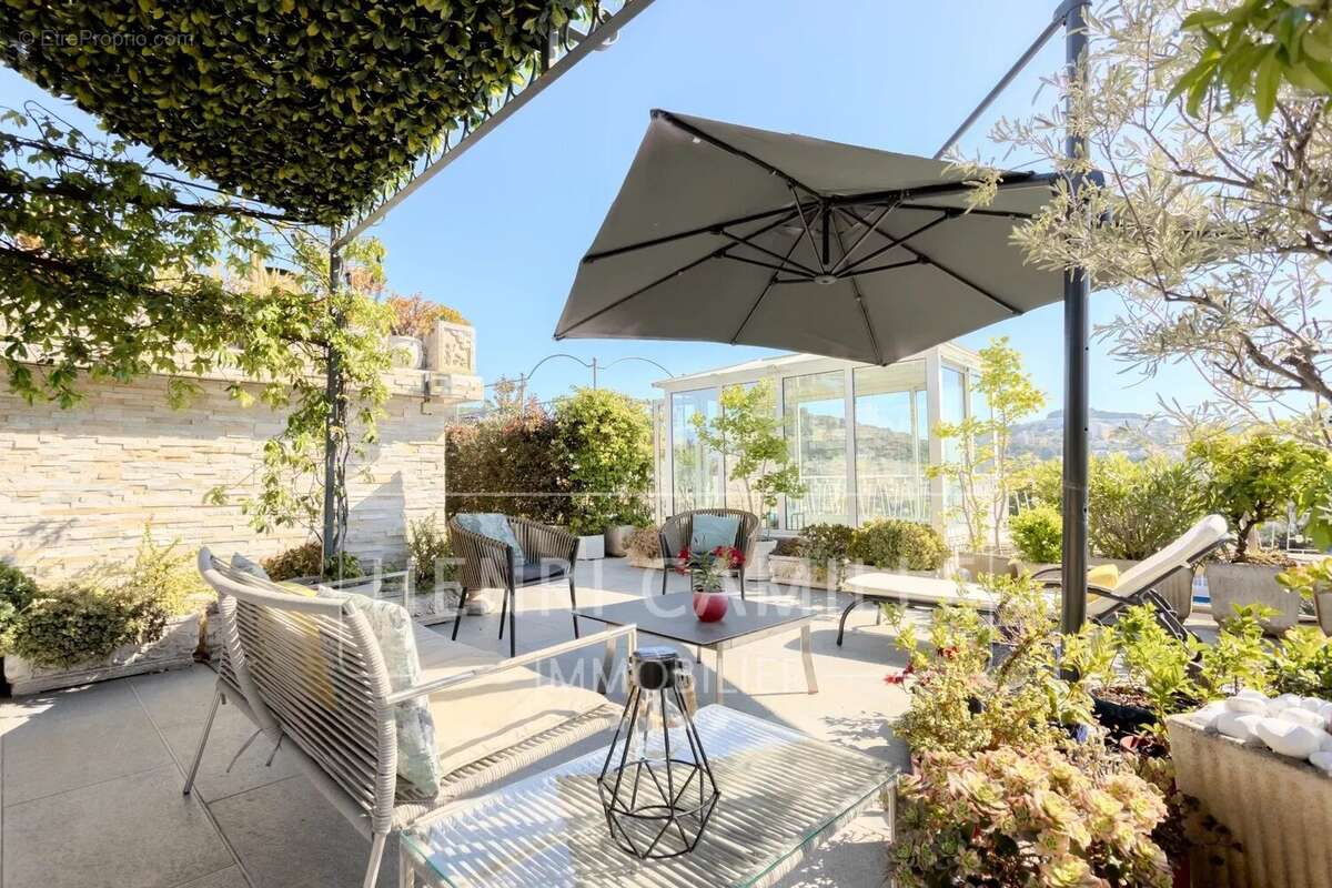 Appartement à LE CANNET