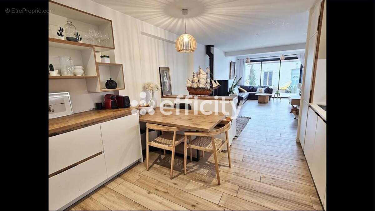 Maison à LA ROCHELLE