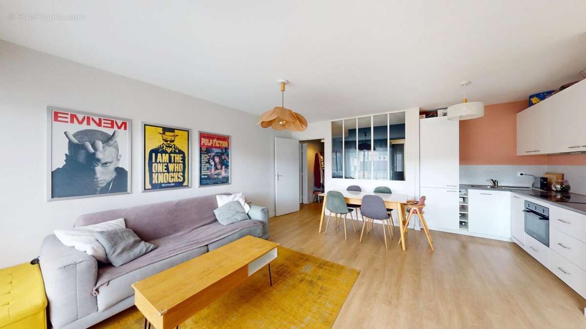 Appartement à LA GARENNE-COLOMBES