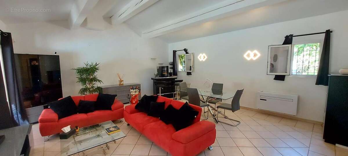Maison à LA MOTTE