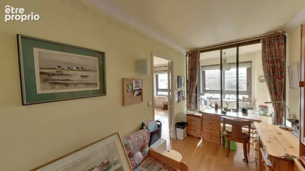 RUE HENON - T3 de 82m² plein sud à rafraîchir - photo 8