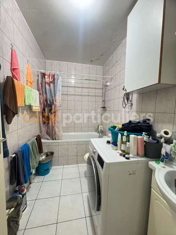Appartement à PARIS-19E