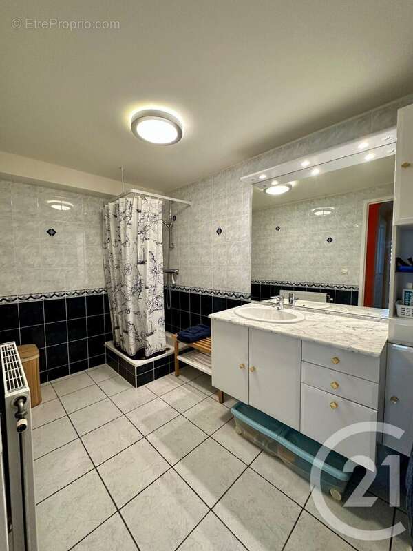 Maison à MONTEVRAIN