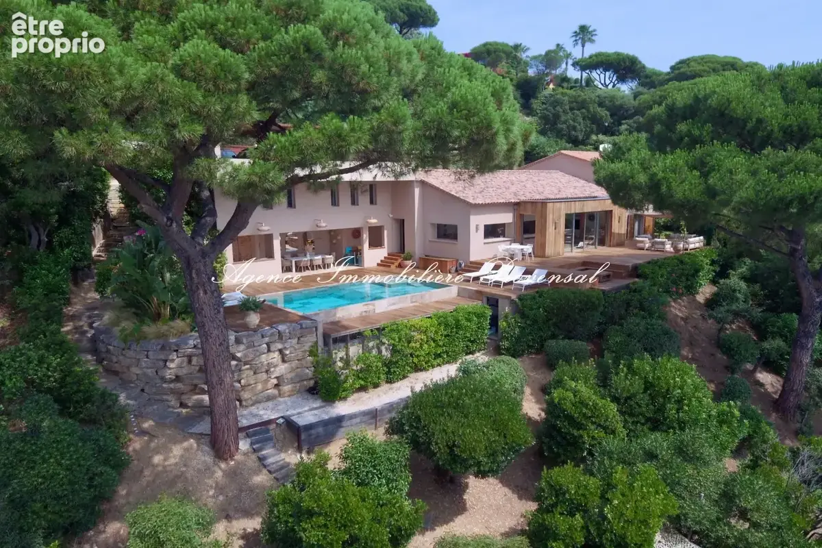 Maison 6 pièces 260 m² à vendre à Sainte-Maxime (83120) - photo 2