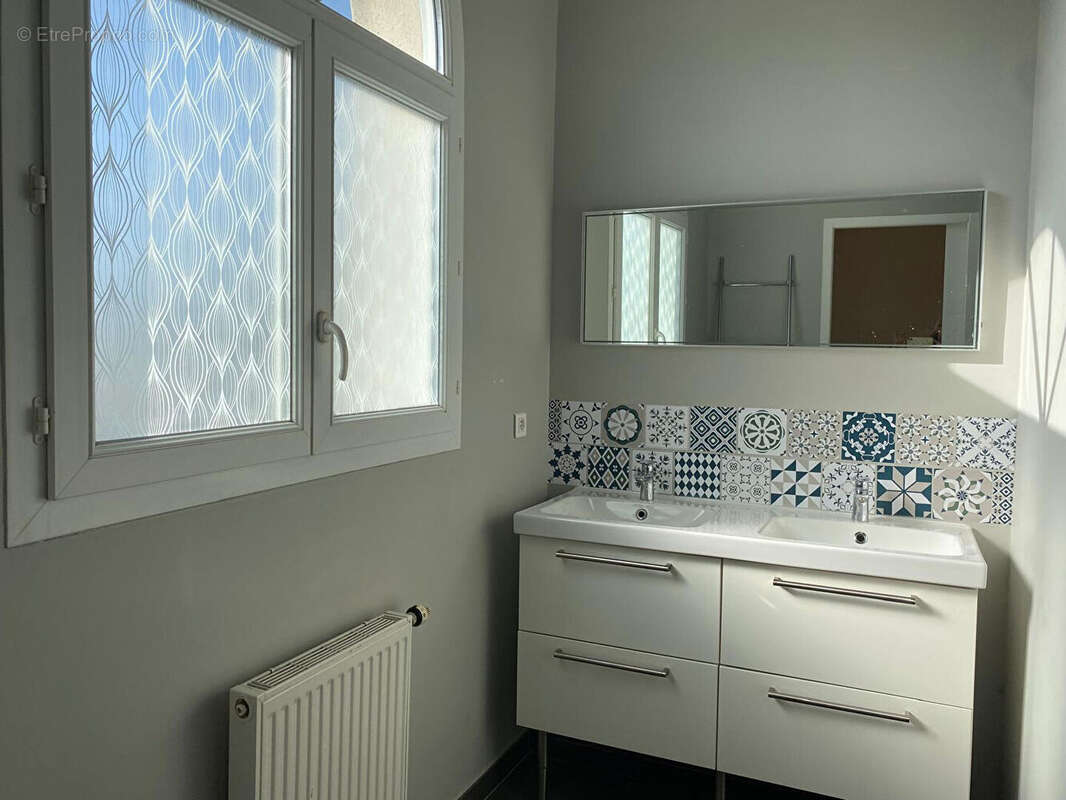 Maison à HOUDAN