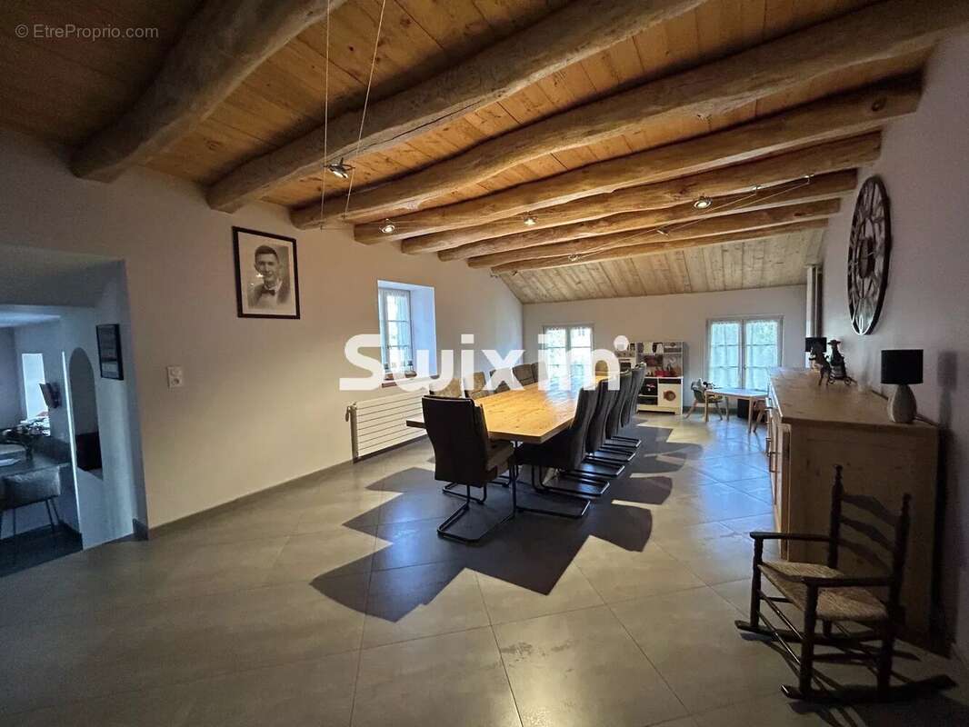 Maison à CHATEAU-CHALON