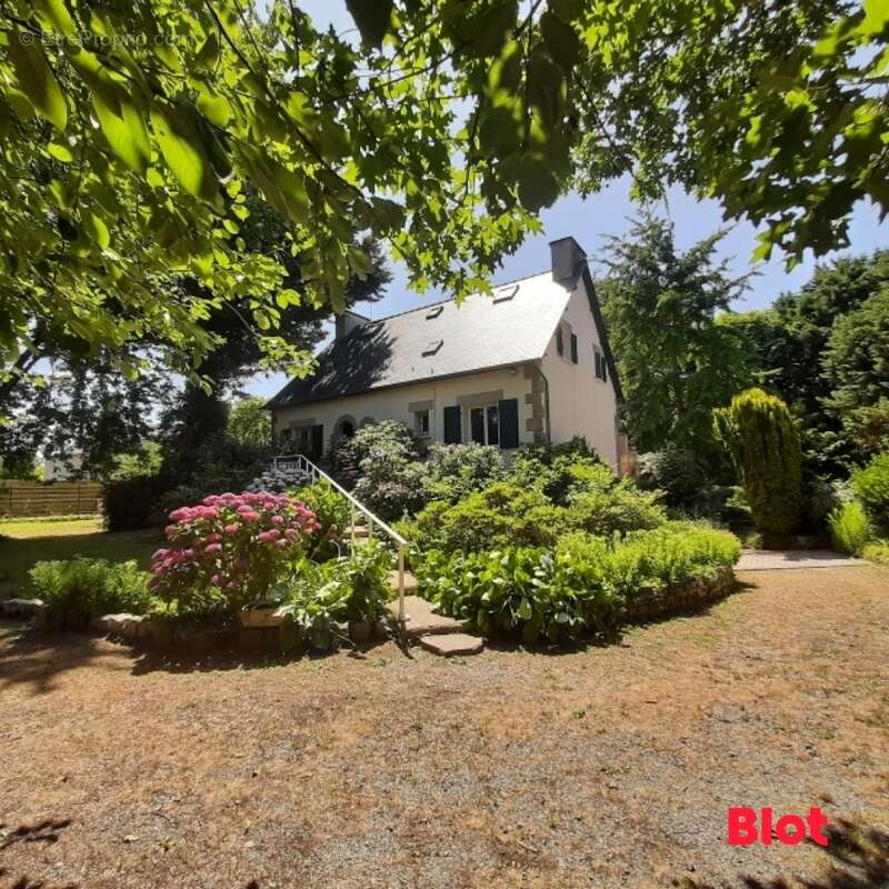 Maison à MINIAC-MORVAN