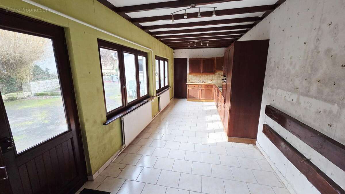 Maison à CROISILLES