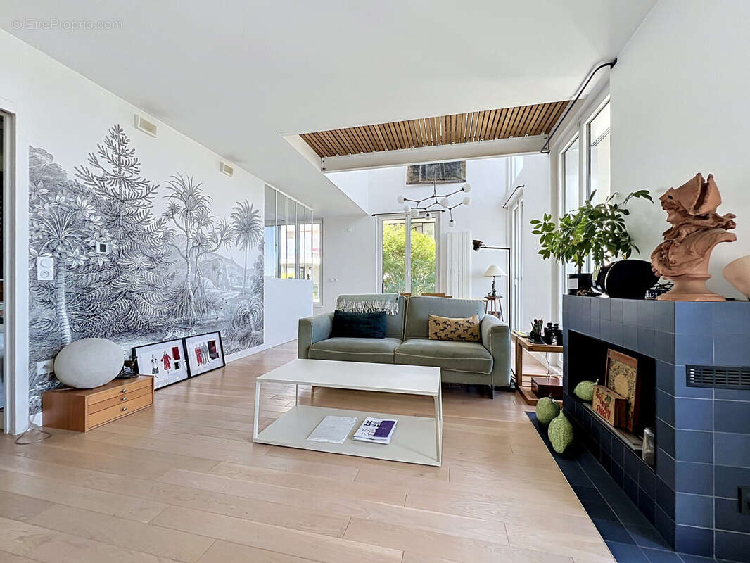 Appartement à PARIS-17E