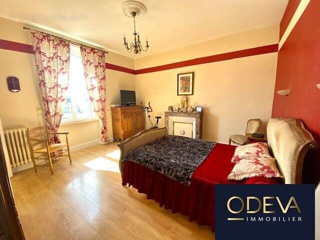 Maison à CONDE-SUR-VIRE