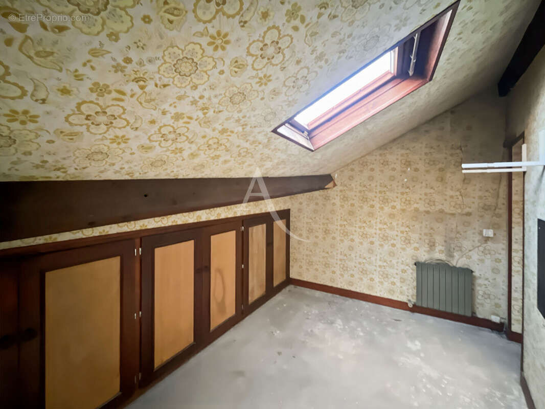 Maison à LES MUREAUX