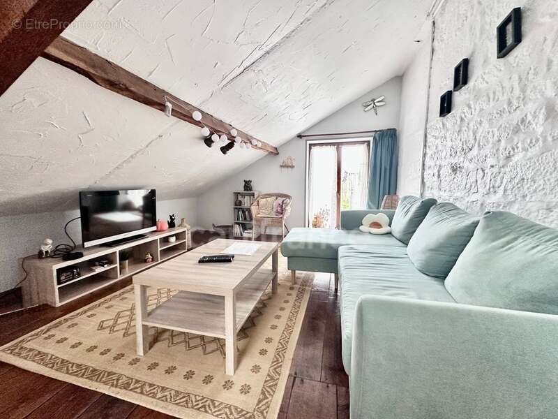 Maison en pierre de 244 m2 habitables avec chambres d'hôtes et 8500 m2 terrain à vendre CHAMP DU BOULT (14) - photo 6