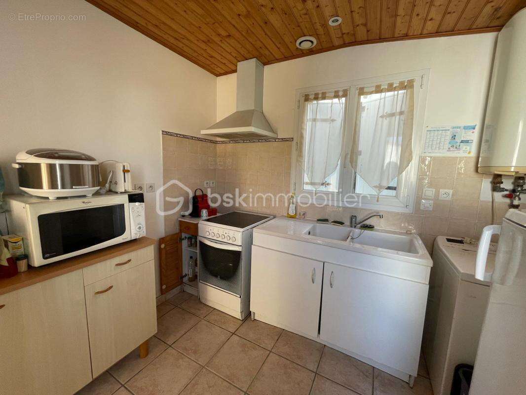 Maison 4 pièces   Le Fenouiller 70 m2 proche SAINT GILLES CROIX DE VIE - photo 2