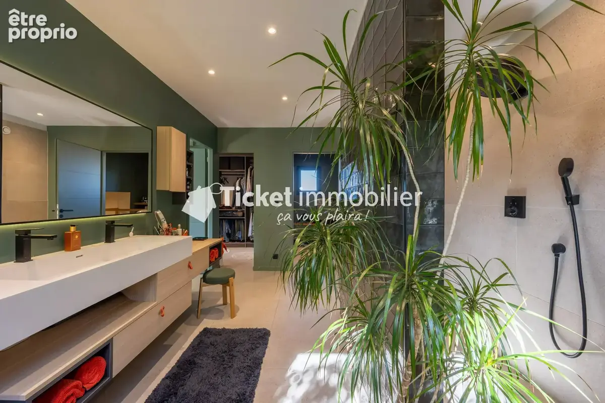 Villa 7 pièces de 304,16m2 avec piscine, carport hors couloir aérien - photo 35
