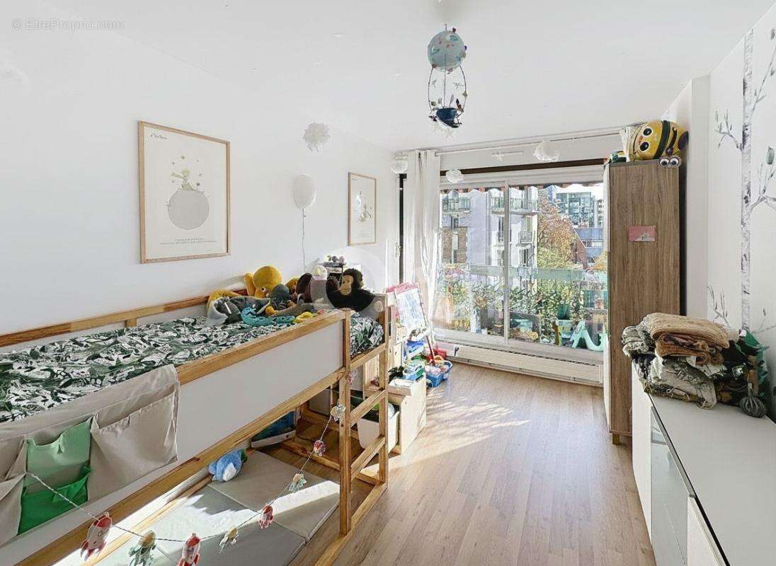 Appartement à PARIS-15E