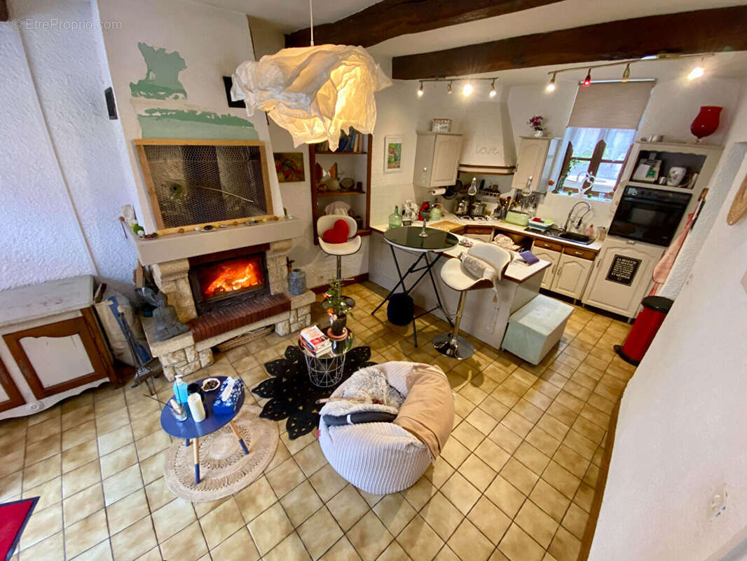 Maison à SEMUR-EN-BRIONNAIS