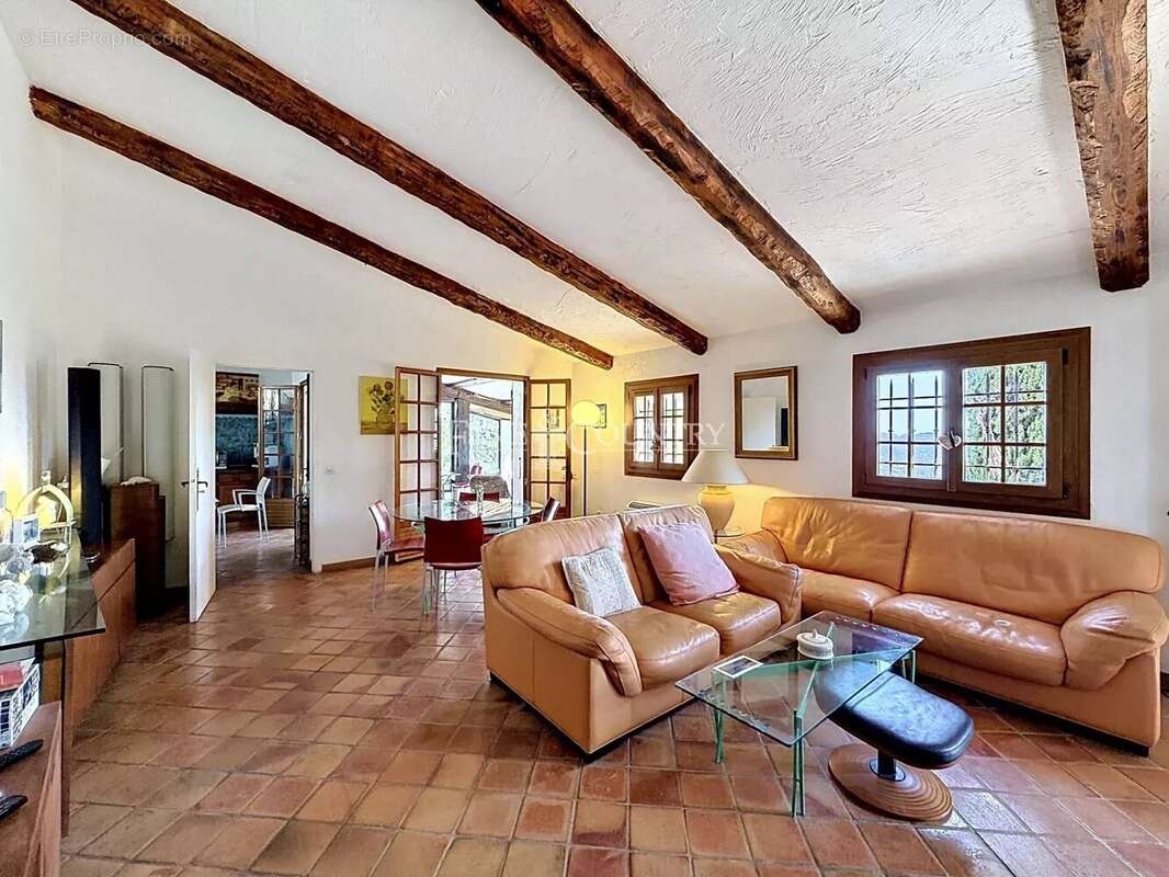 Maison à SPERACEDES