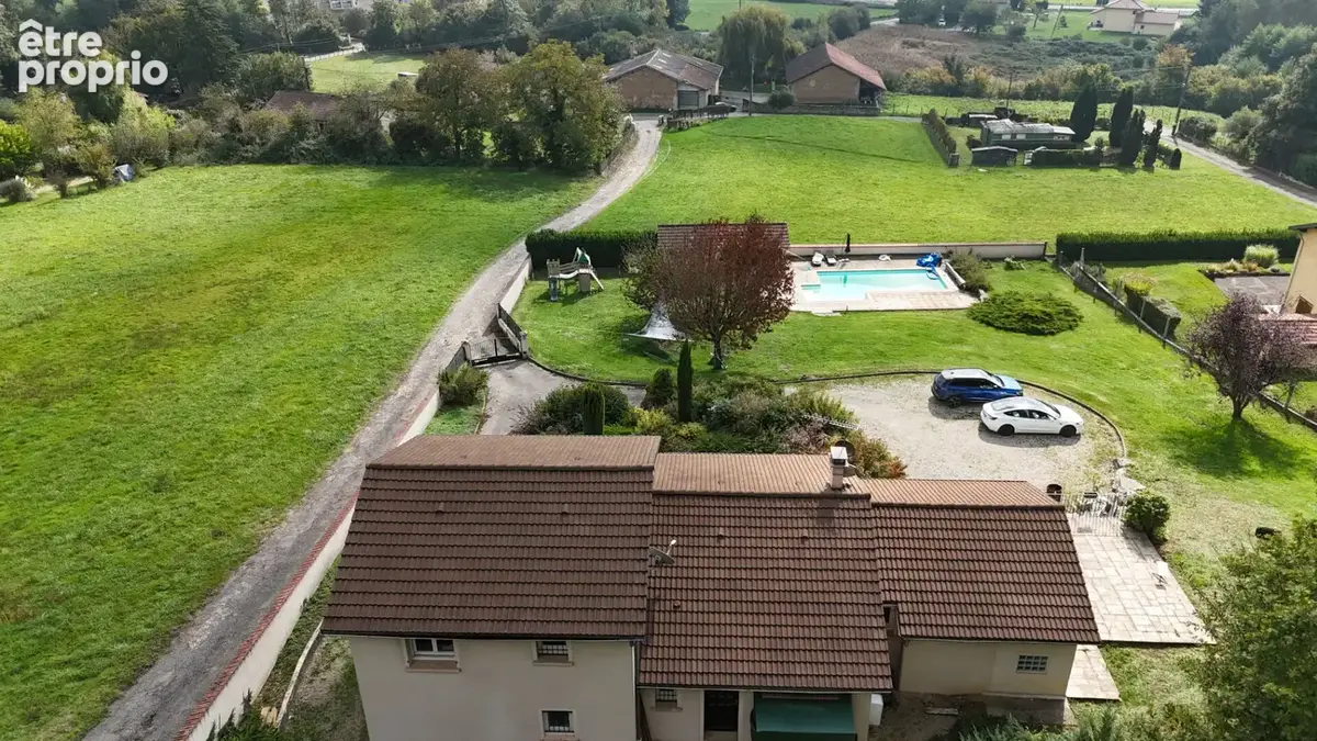 Grande maison familiale avec piscine et 6 chambres, à 20 mn de Bourgoin - photo 2