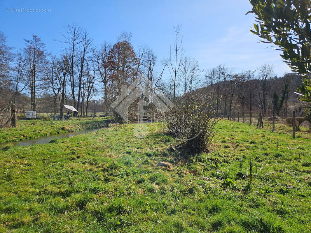 Maison à SAINT-CLEMENT