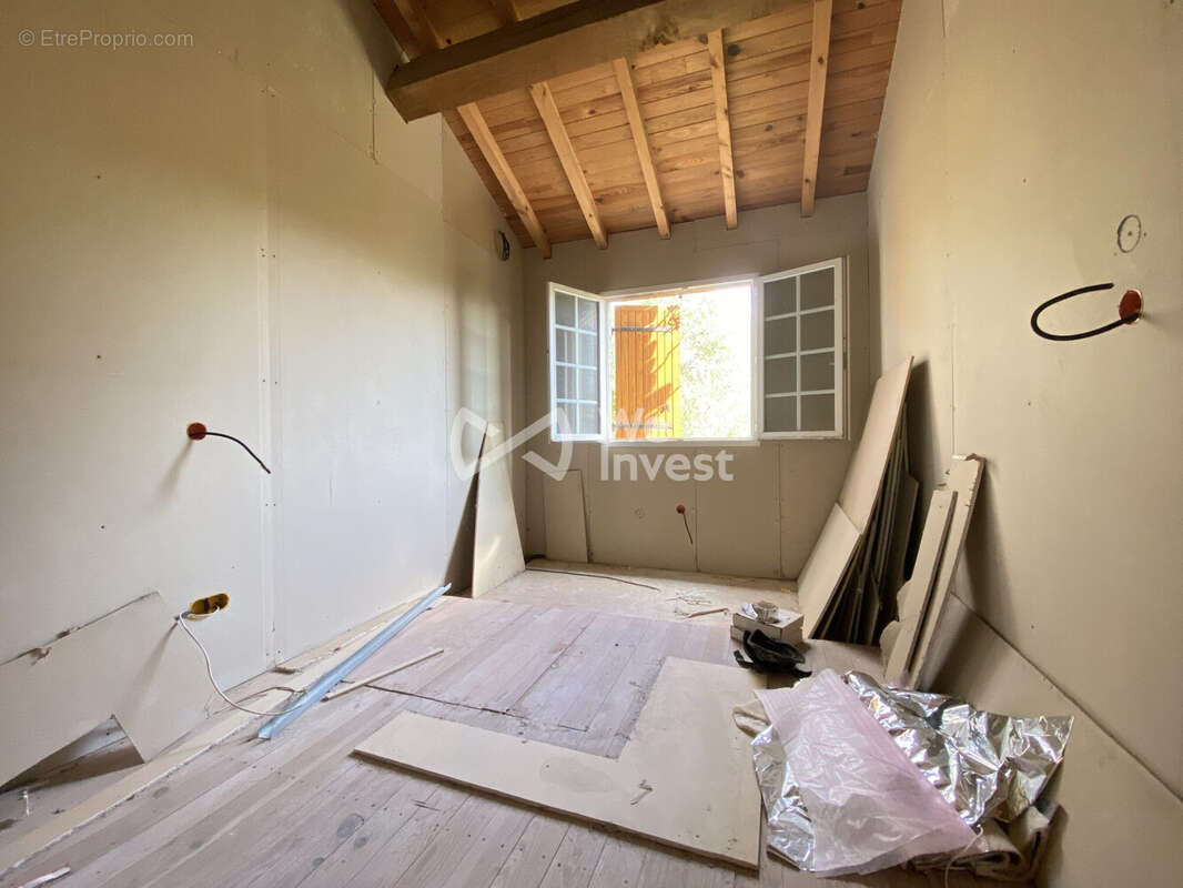 Maison 5 pièces 140 m² à vendre à Plassac (33390) - photo 7