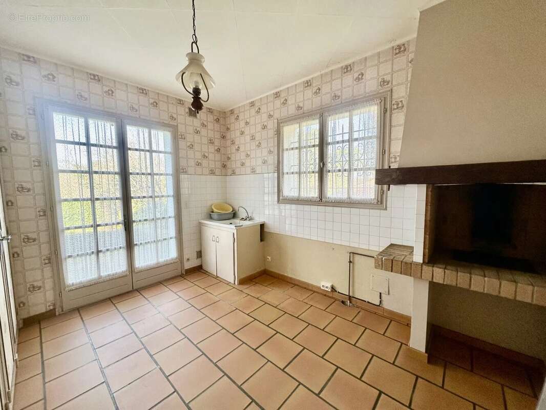 Maison à LAMONZIE-SAINT-MARTIN