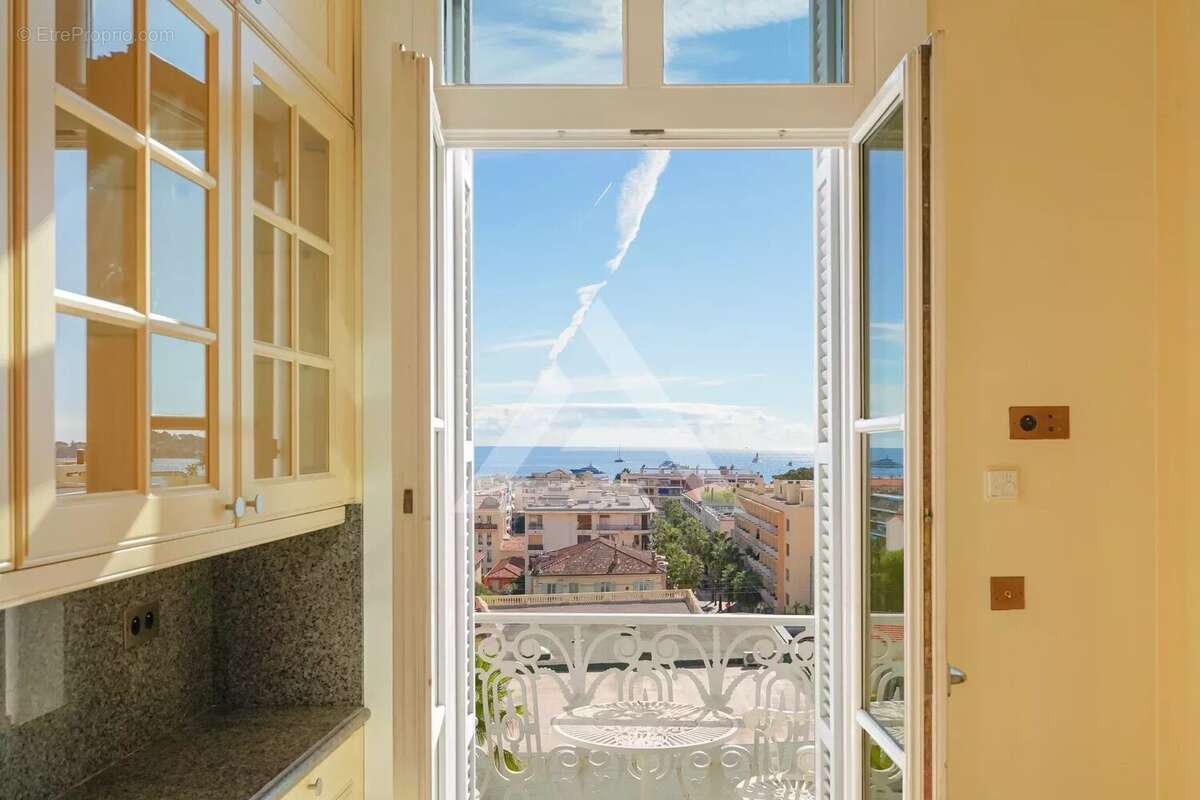 Appartement à BEAULIEU-SUR-MER