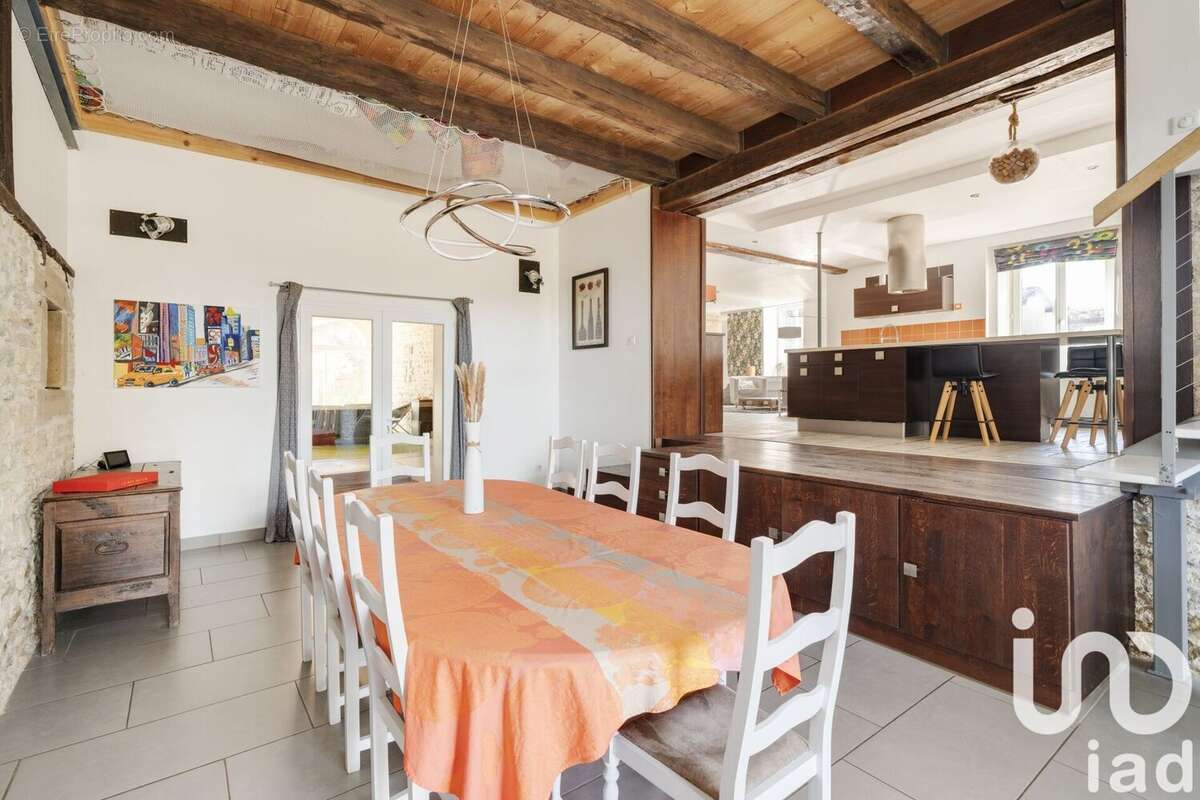 Photo 5 - Maison à DOMMARTIN-AUX-BOIS