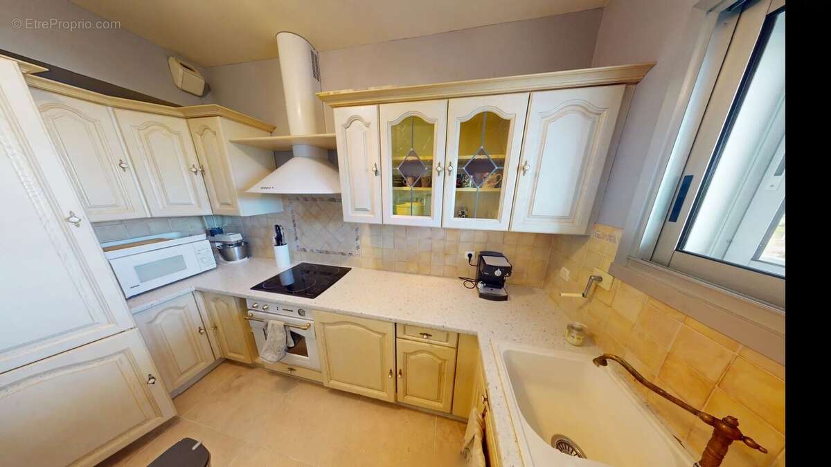 Appartement à VILLENEUVE-LOUBET