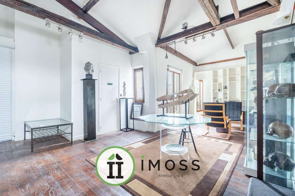 Appartement à PARIS-20E